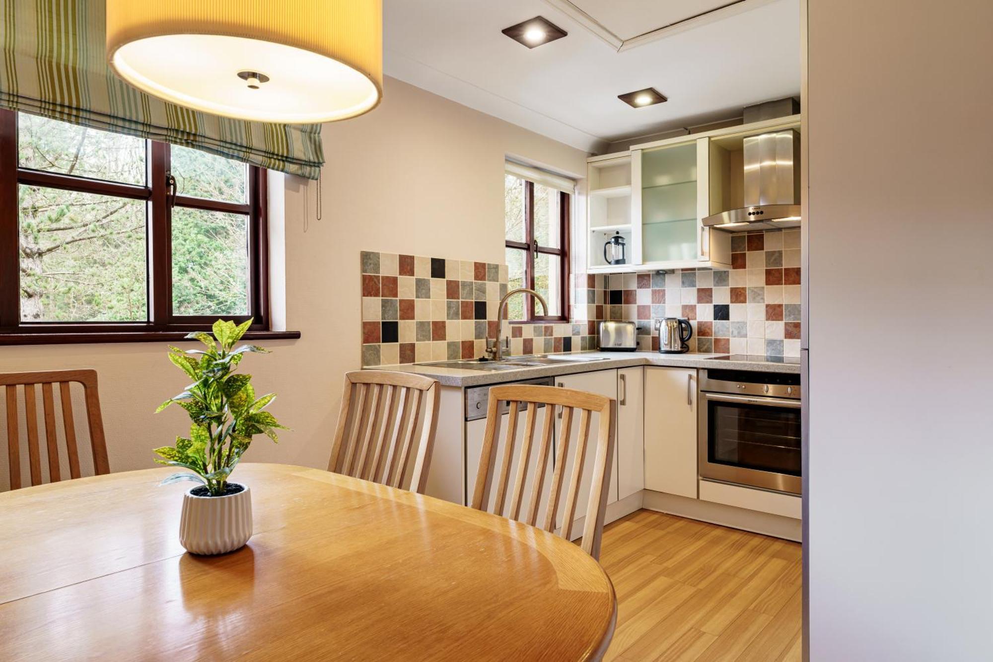 2 Bedroom Lake District Cottage At Windermere Marina Village Bowness-on-Windermere Exterior foto